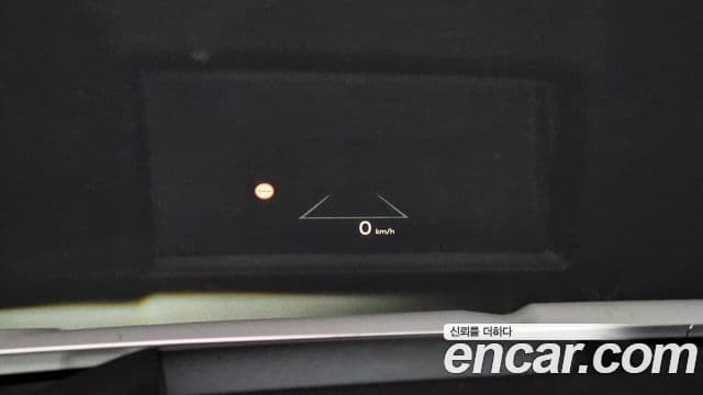 Kia Carnival 2023 — Şəkil 15/20
