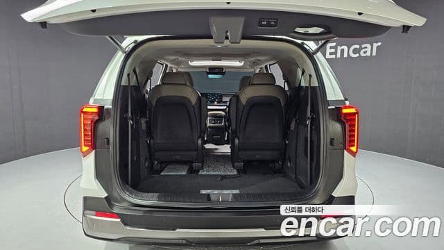 Kia Carnival 2023 — Şəkil 20/20