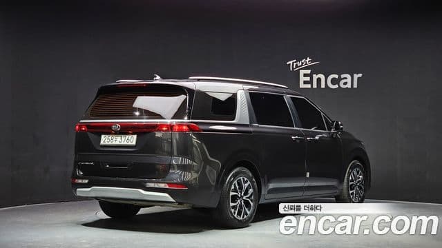 Kia Carnival 2020 — Фото 2/20