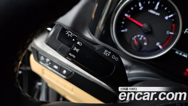 Kia Carnival 2020 — Фото 15/20