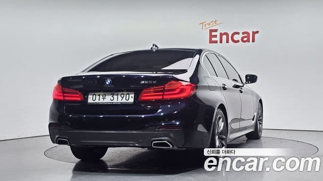 BMW 5 Series 2018 — Şəkil 2/20