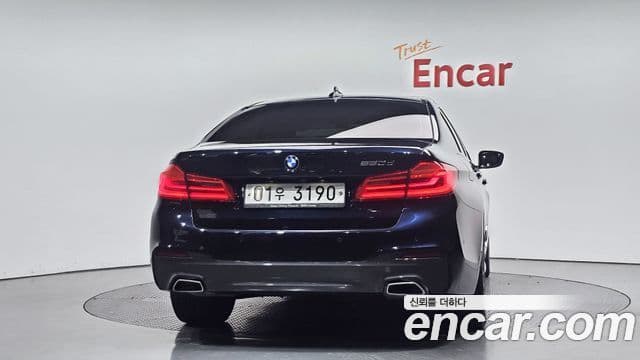 BMW 5 Series 2018 — Şəkil 4/20