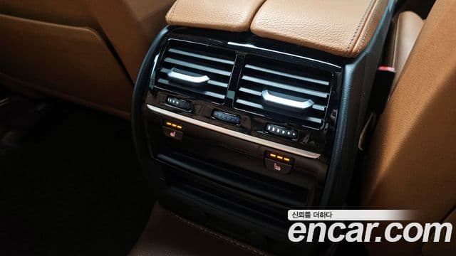 BMW 5 Series 2018 — Şəkil 17/20