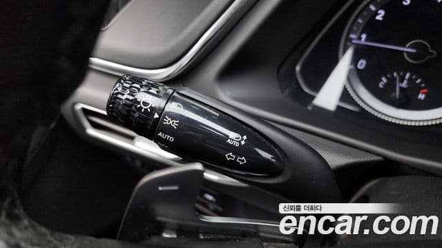 Hyundai Sonata Hybrid 2020 — Şəkil 17/20