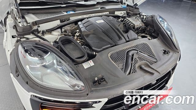 Porsche Macan 2021 — Şəkil 6/20