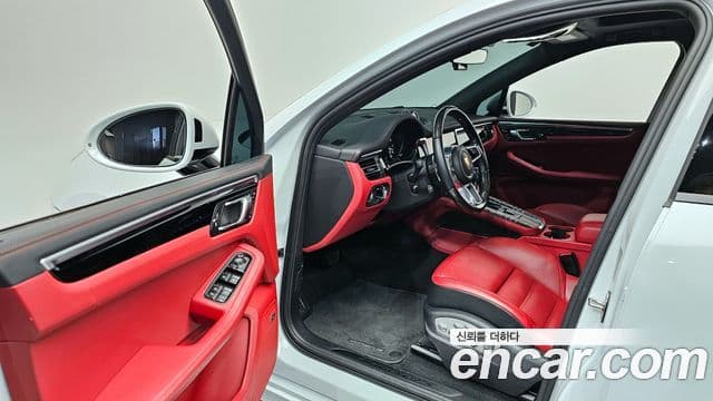 Porsche Macan 2021 — Şəkil 11/20