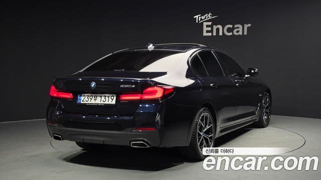 BMW 5 Series 2023 — Şəkil 2/20