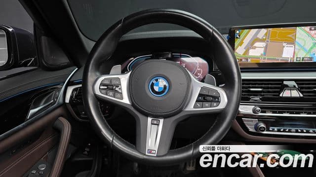 BMW 5 Series 2023 — Şəkil 13/20