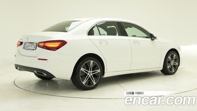 Mercedes-Benz A-Class 2025 — ფოტო 3/17
