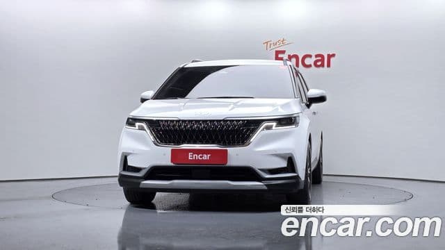 Kia Carnival 2023 — ფოტო 3/20