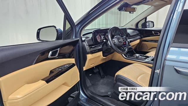 Kia Carnival 2022 — Фото 10/20