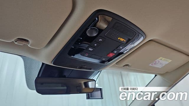 Kia Carnival 2022 — Фото 18/20