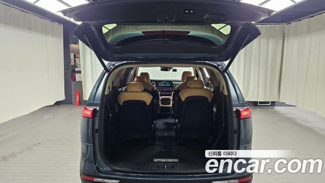 Kia Carnival 2022 — Фото 20/20