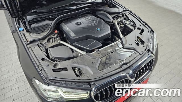 BMW 5 Series 2023 — ფოტო 6/20