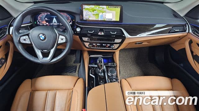 BMW 5 Series 2023 — ფოტო 7/20