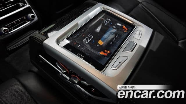 BMW 7 Series 2018 — Şəkil 17/20