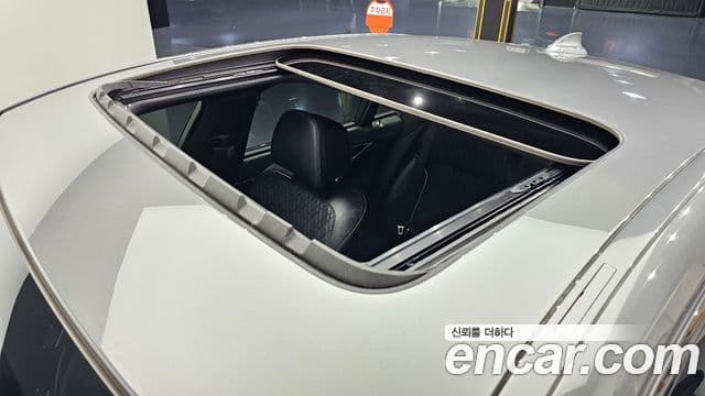 BMW 7 Series 2018 — Şəkil 18/20