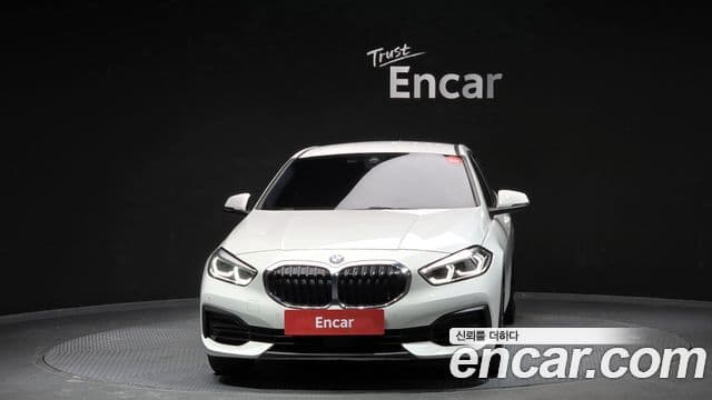 BMW 1 Series 2021 — ფოტო 2/20