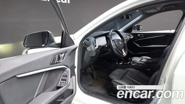 BMW 1 Series 2021 — ფოტო 10/20