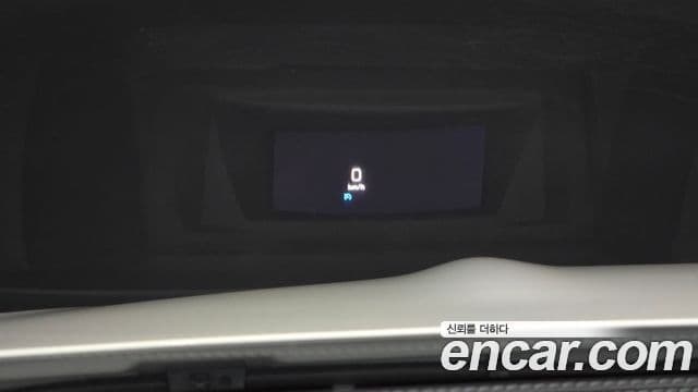 Mercedes-Benz E-Class 2019 — Şəkil 17/20