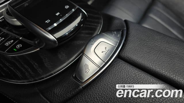 Mercedes-Benz E-Class 2019 — Şəkil 18/20