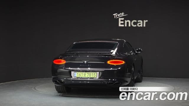 Bentley Continental GT 2023 — Şəkil 4/20