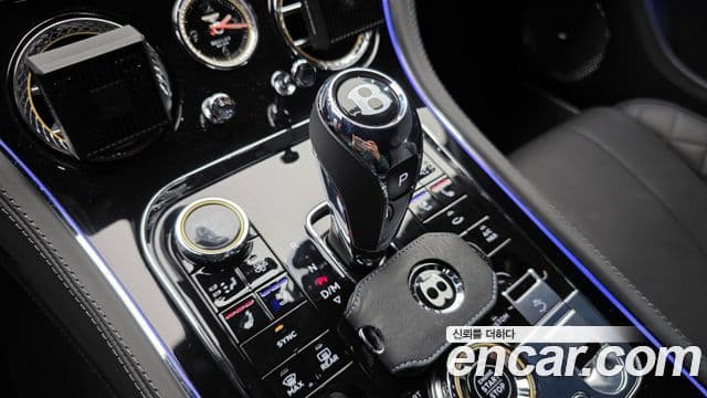 Bentley Continental GT 2023 — Şəkil 9/20