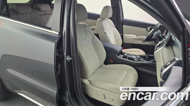 Kia Sorento 2022 — Фото 12/20