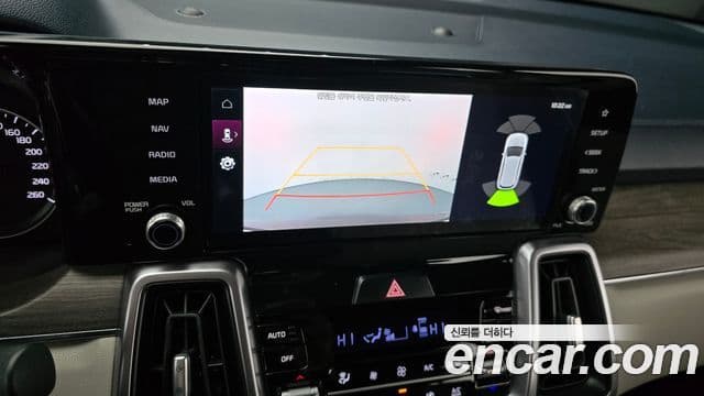 Kia Sorento 2022 — Фото 17/20