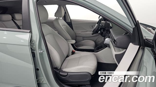 Hyundai Kona 2023 — Şəkil 10/20
