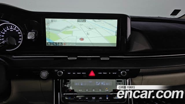 Kia Carnival 2022 — фото 14 из 20