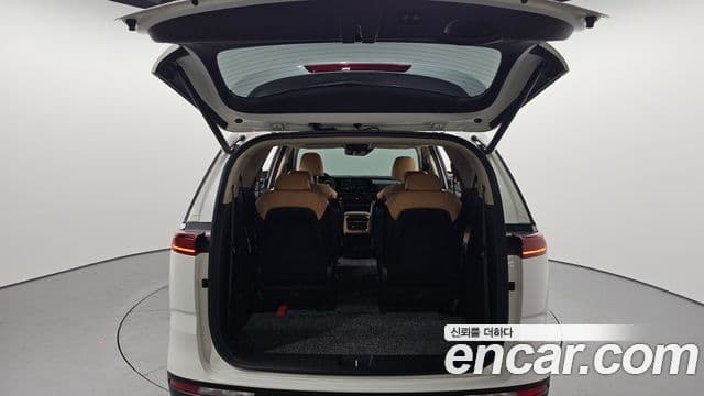 Kia Carnival 2020 — фото 20 из 20