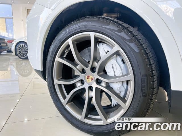 Porsche Cayenne 2020 — Şəkil 13/20