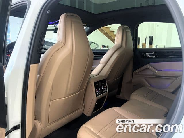 Porsche Cayenne 2020 — Şəkil 17/20