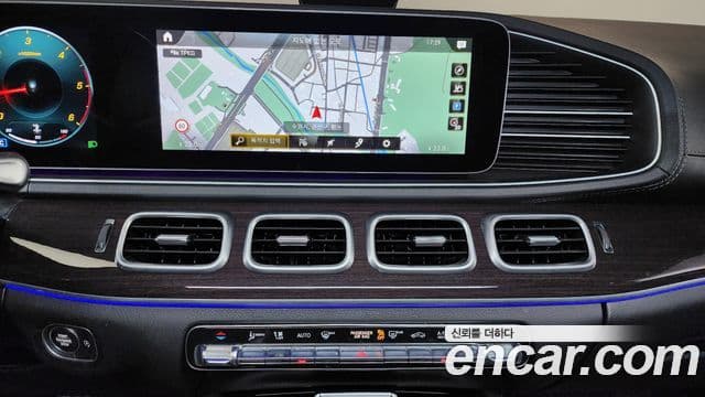 Mercedes-Benz GLE-Class 2022 — Фото 14/20