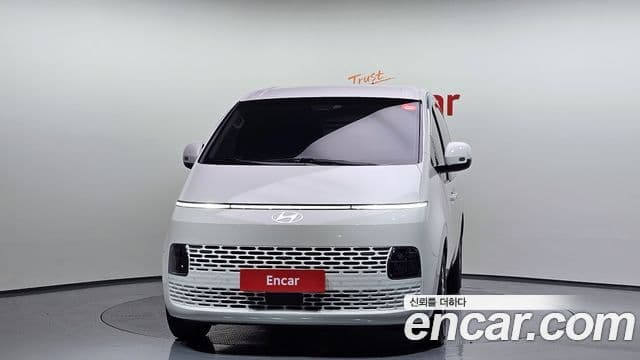 Hyundai Staria 2025 — ფოტო 3/20