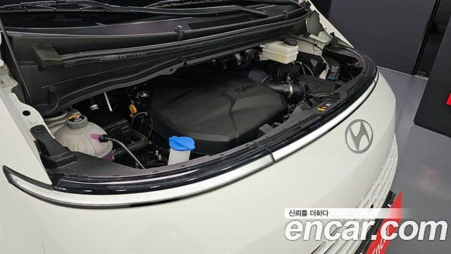 Hyundai Staria 2025 — ფოტო 6/20