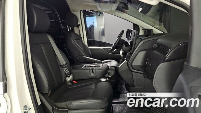 Hyundai Staria 2025 — ფოტო 10/20