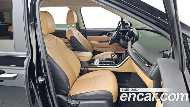 Kia Carnival 2021 — Фото 11/20