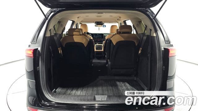 Kia Carnival 2021 — Фото 20/20