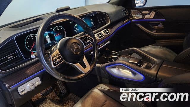 Mercedes-Benz GLE-Class 2021 — Фото 12/17