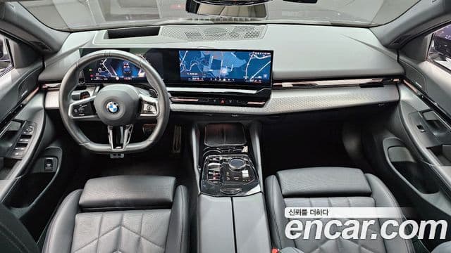 BMW 5 Series 2024 — ფოტო 7/20