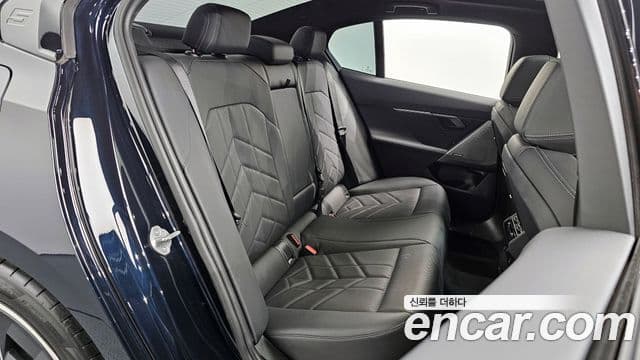 BMW 5 Series 2024 — ფოტო 12/20