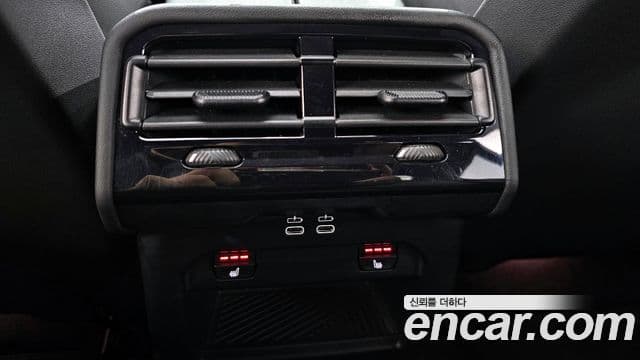BMW 5 Series 2024 — фото 17 из 20