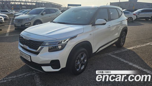 Kia Seltos 2021 — Photo 2/20