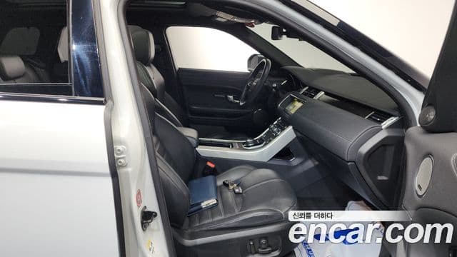 Land Rover Range Rover Evoque 2019 — Şəkil 11/20