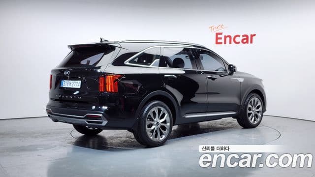 Kia Sorento 2021 — ფოტო 2/20