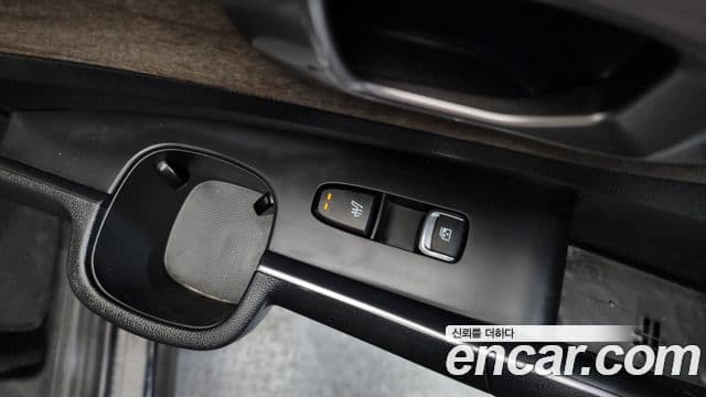 Kia Sorento 2021 — ფოტო 19/20