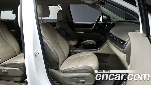 Kia Carnival 2021 — Şəkil 12/20