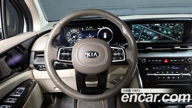 Kia Carnival 2021 — Şəkil 13/20